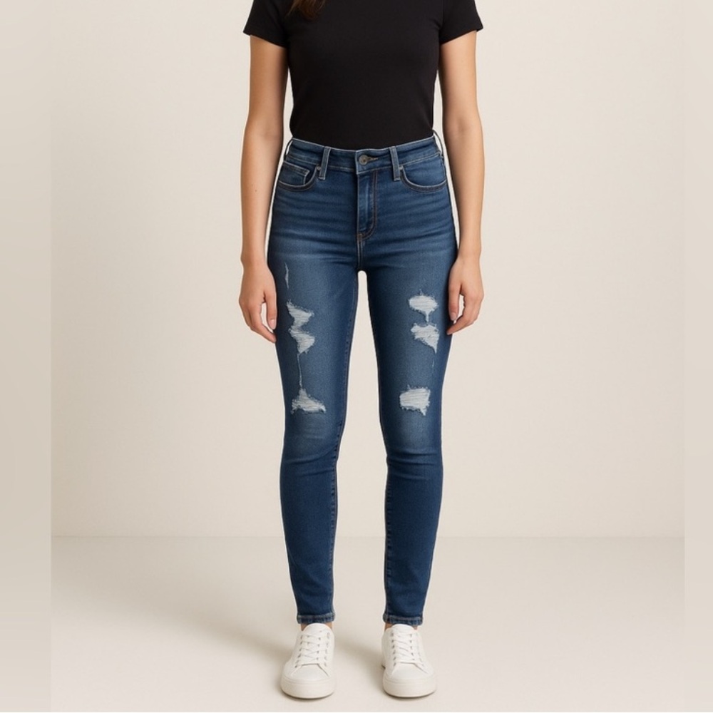 EUC. Abercrombie & Fitch Simone High Rise Super Skinny Jeans. Size 28 or 6 short